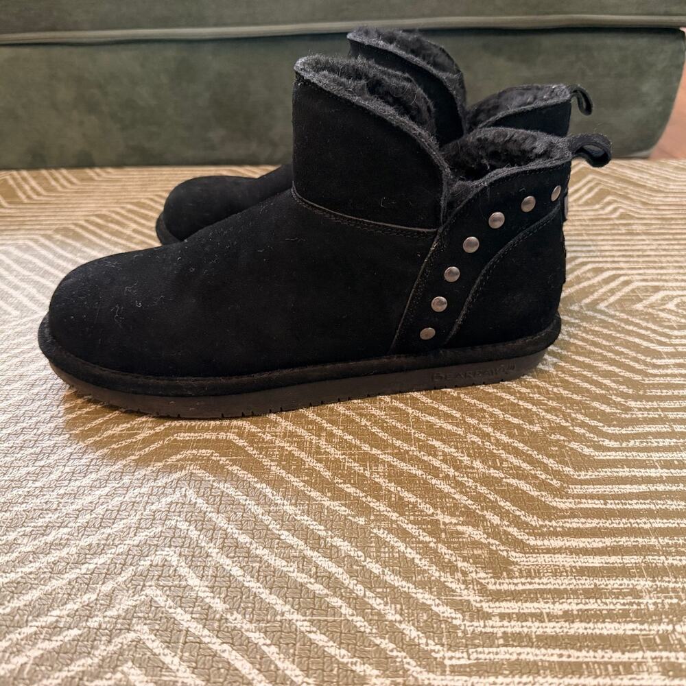 Bearpaw Black Suede Shearling Lined Ankle Boots Studded Winter Boots Women’s
